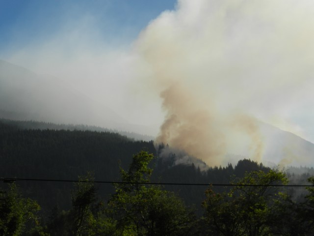 Fire on Mt. Si (Courtesy (c) 2013 LR Swenson
