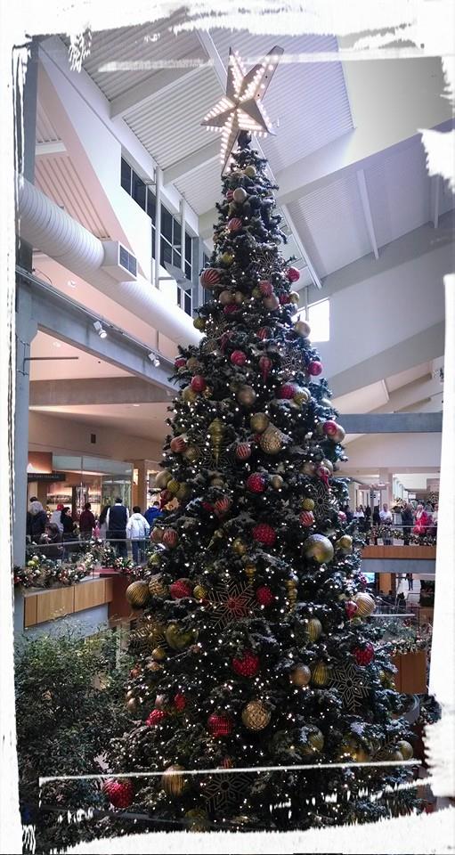 mall xmas tree