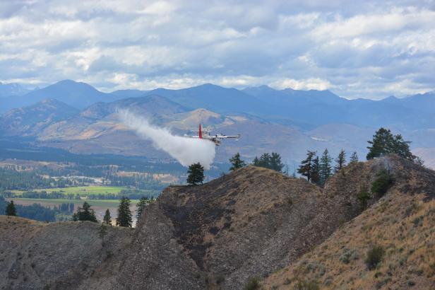 Air Attack Water Drop [Photo Courtesy: inciweb]