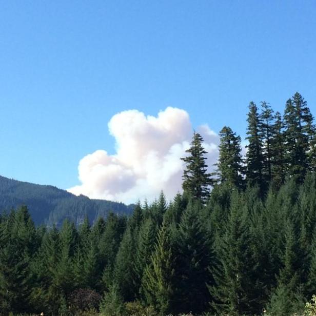 Smoke visible from Hwy 224. [Photo Courtesy: inciweb]