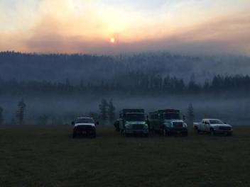 A morning inversion at the Drop Point on May 8, 2015. [Photo Courtesy: Inciweb]