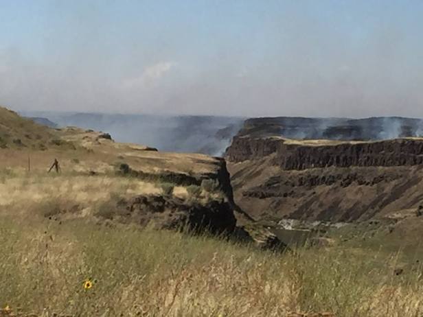 Palouse Fire (Credit: FF Todd Kuppener Jr/FranklinCoFireDistrict#1) 