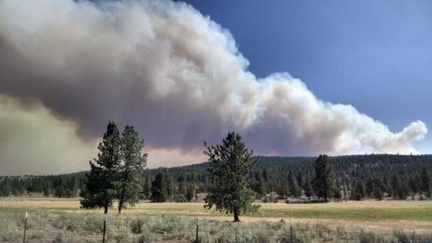 Rail Fire by inciweb 8.4.2016